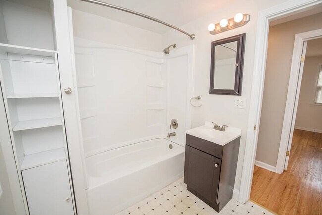 Foto del edificio - 350 Humboldt St