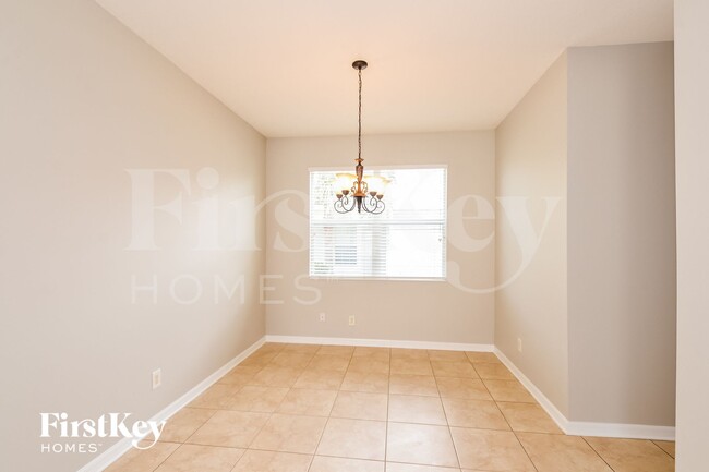 Building Photo - 10205 38th Ct E