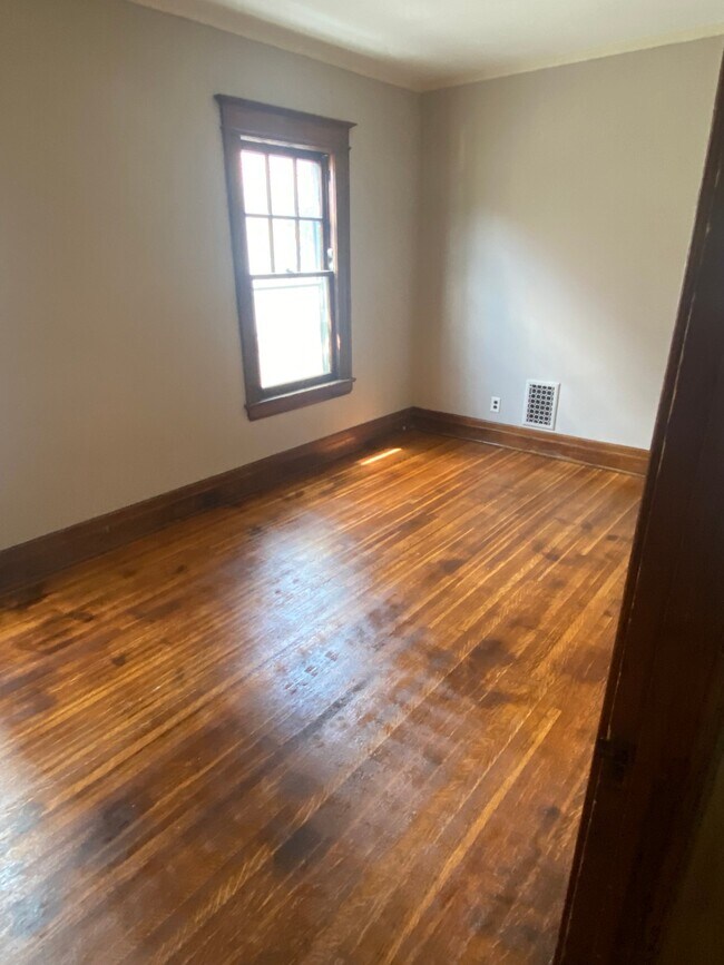 Foto del edificio - 103 Clay Ave