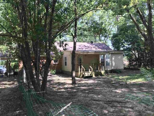 Building Photo - 539 Quinn Rd