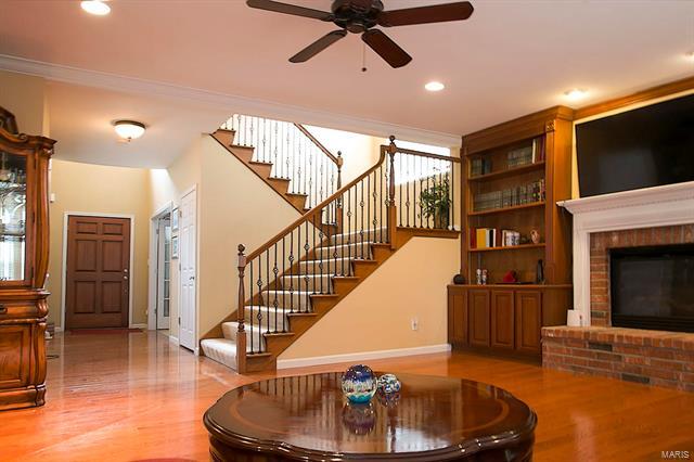 Foto del edificio - 713 Rose Haven Ct