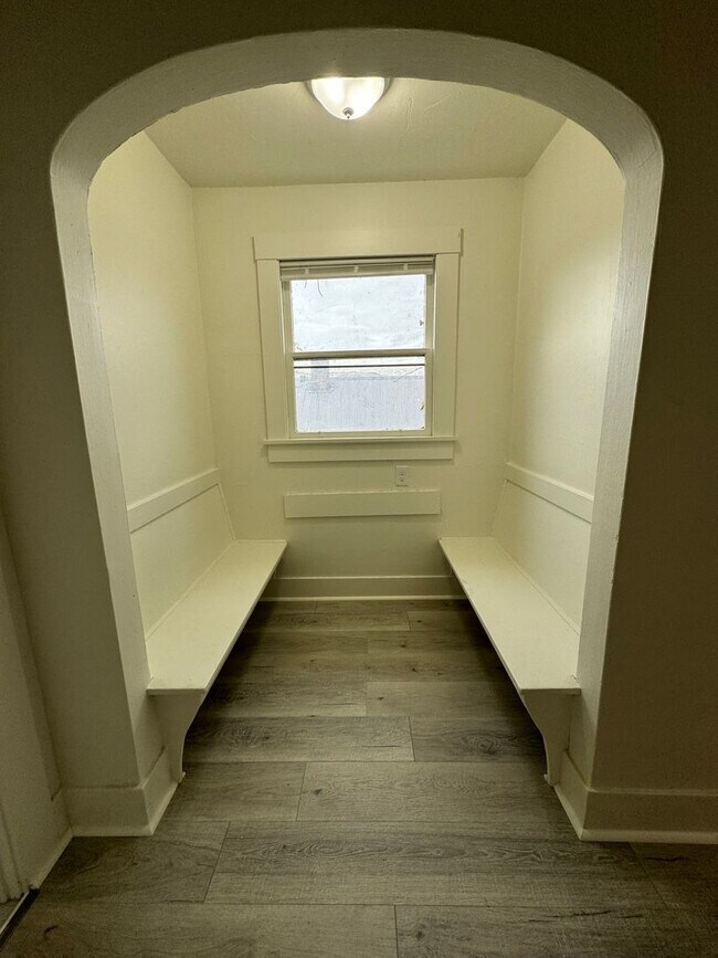 Foto del edificio - 2bdrm, 1 bath house close to downtown