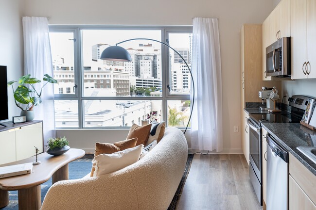 Foto del edificio - Nova Apartment Homes