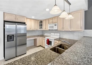 Building Photo - 97 Farnum Pike
