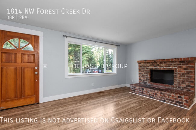 Building Photo - Roomy 3 bed/1.5 bath in Silverdale