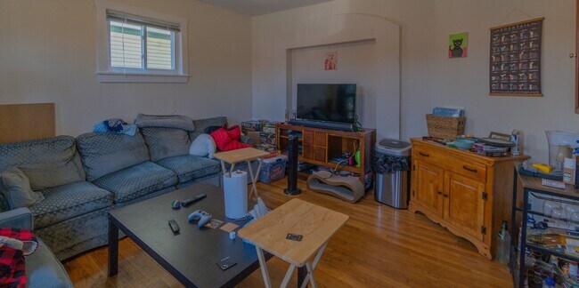 Foto del edificio - 364 Highland Ave