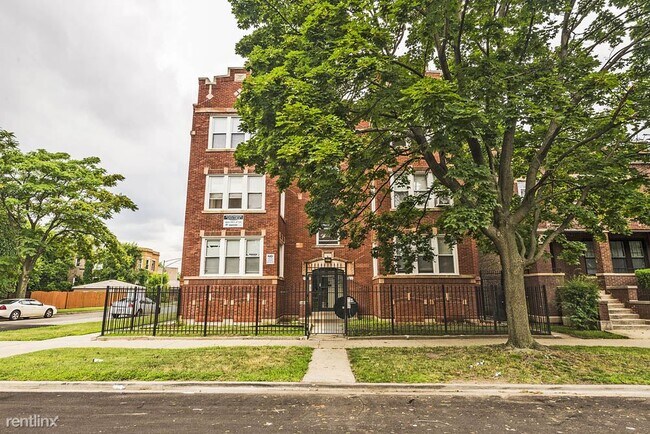 Foto del edificio - 2 br, 1 bath Apartment - 6954 S Calumet Ave