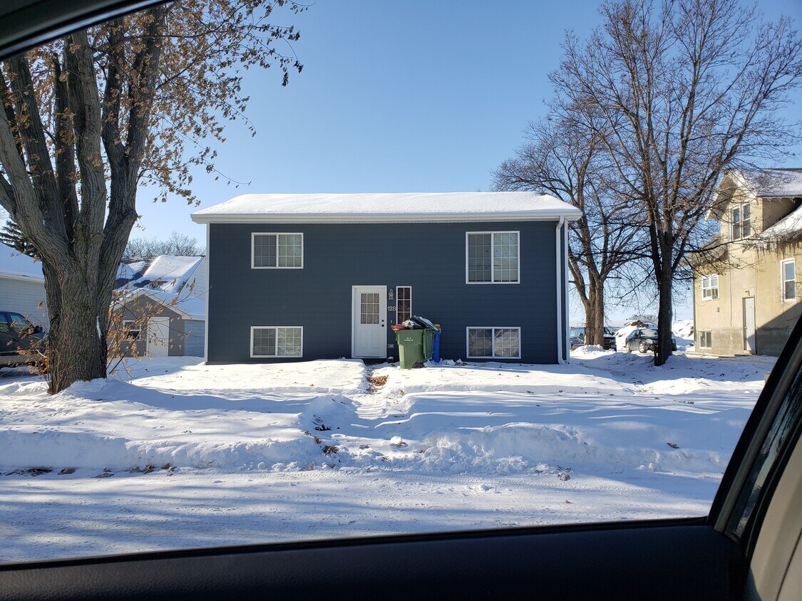 128 1st Ave S, Brookings, SD 57006 House Rental in Brookings, SD