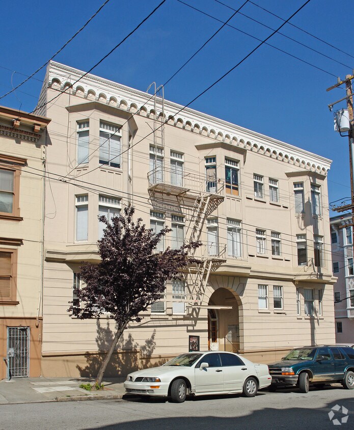 Building Photo - 1399 Leavenworth St