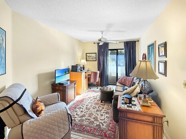 Foto del edificio - 3358 Perimeter Dr