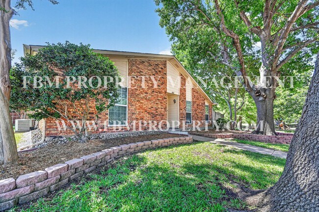 Foto del edificio - 407 Woodhurst Dr