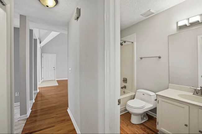 Building Photo - 1509 Trailwood Ct