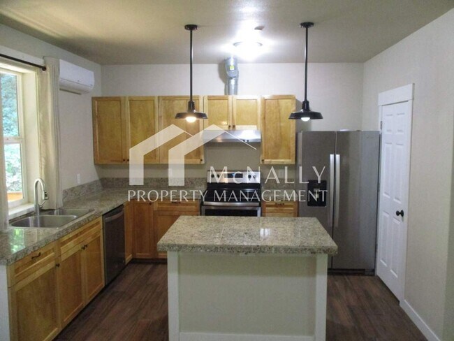 Foto del edificio - 7720 Artondale Dr NW