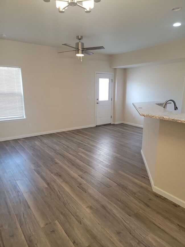 Photo - Modern 2020 3-Bedroom 2-Story Townhome Near Mesa Mall
