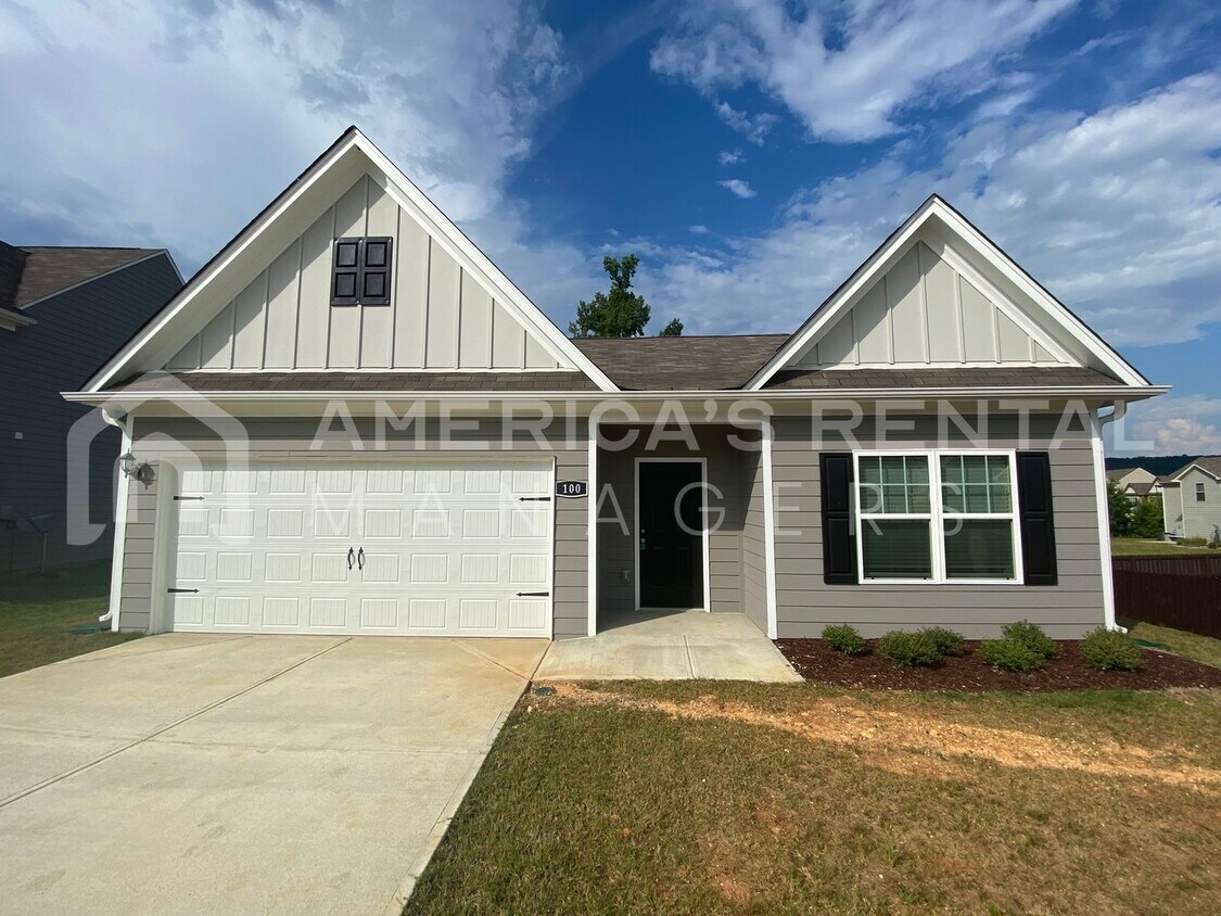 Primary Photo - Home for rent in Springville! SIGN A LEASE...