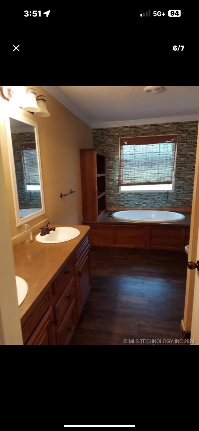 Foto del edificio - 2788 Winnett Rd