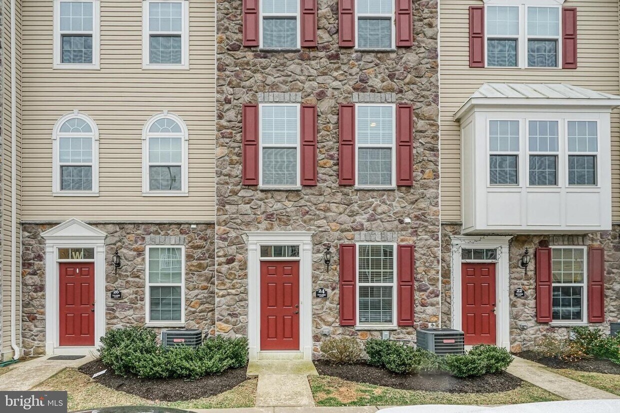 24 Tylers Ct, Somerdale, NJ 08083 Townhome Rentals in Somerdale NJ