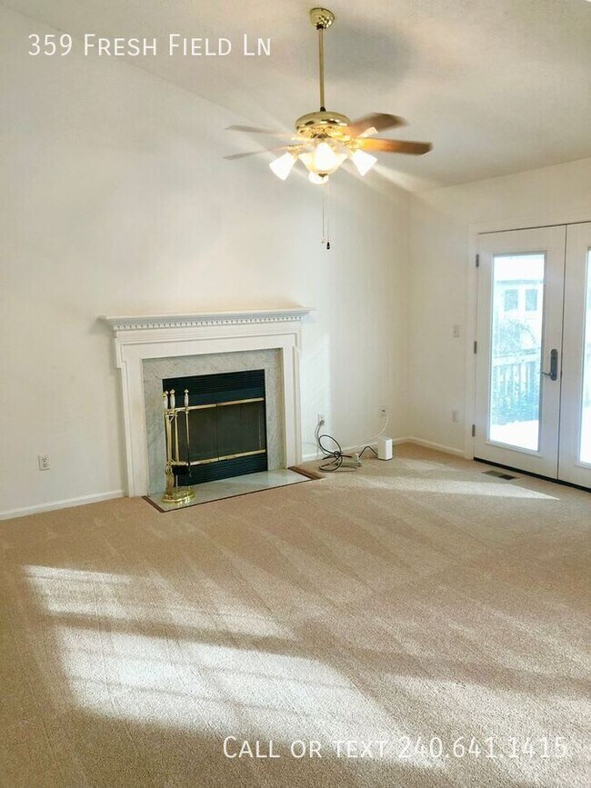 Building Photo - 359 Freshfield Ln