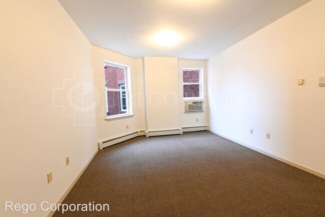 Building Photo - 698-700 Broad St