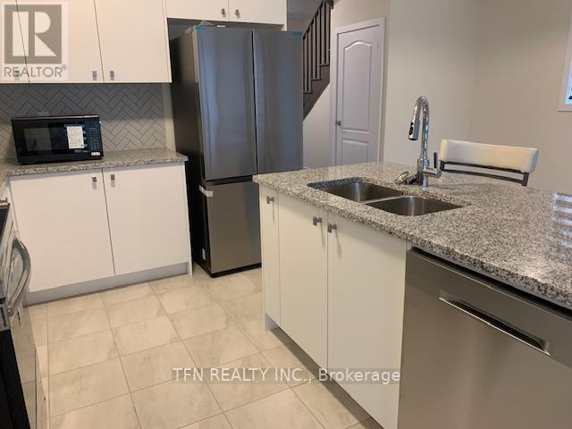 Building Photo - 406 Eastbridge Ave