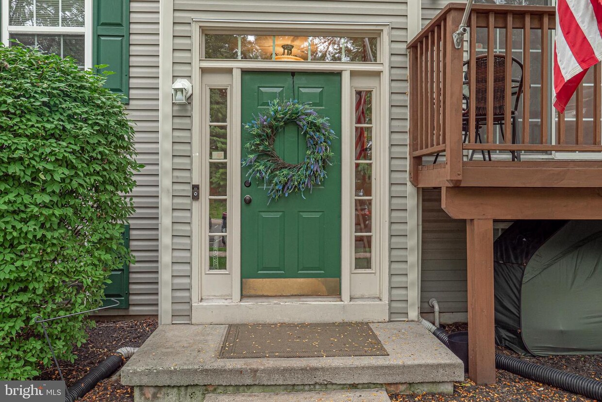 Primary Photo - 940 Muhlenberg Dr