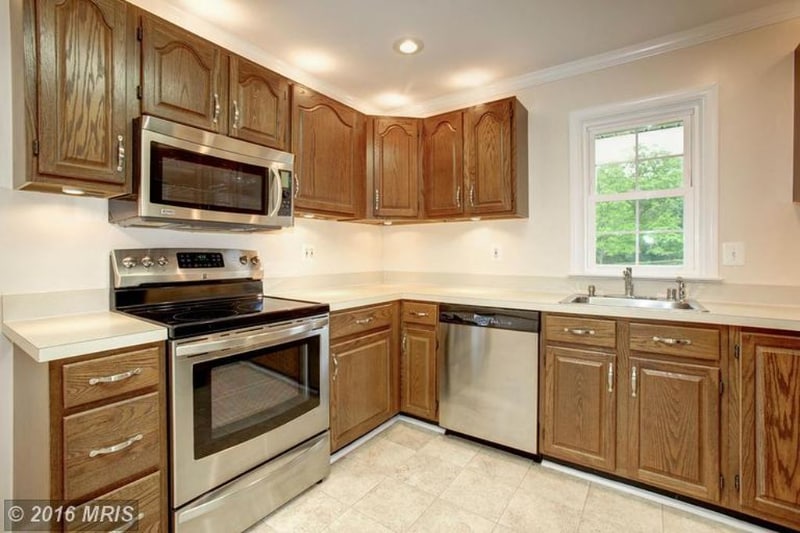 Building Photo - 7805 Howard St