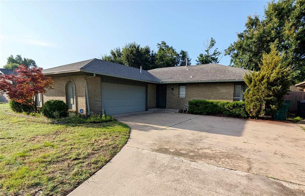 Foto principal - 8324 NW 19th St