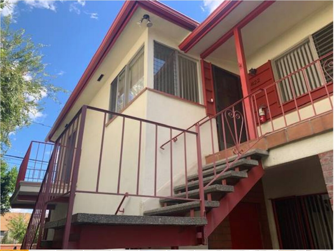 Primary Photo - 822 N Santa Anita Ave