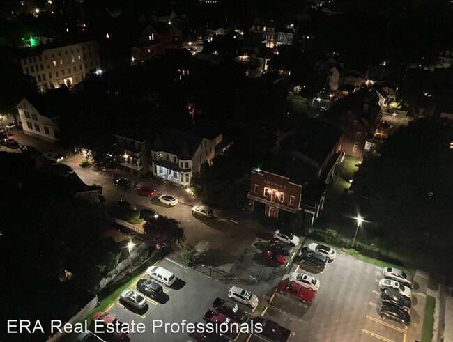 Foto del edificio - 1 br, 1 bath House - 1 Crawford Parkway Un...