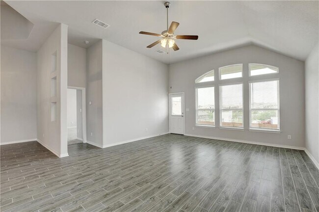 Building Photo - 1165 Leadtree Loop