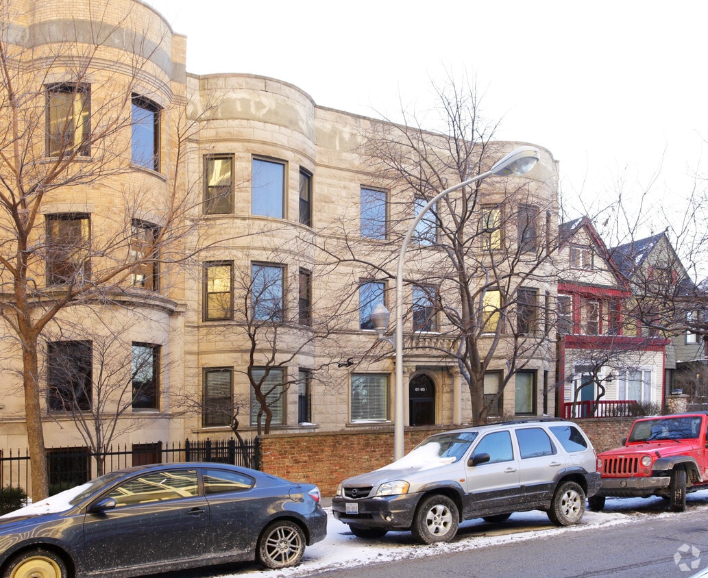 Building Photo - 4321-4323 N Hazel St
