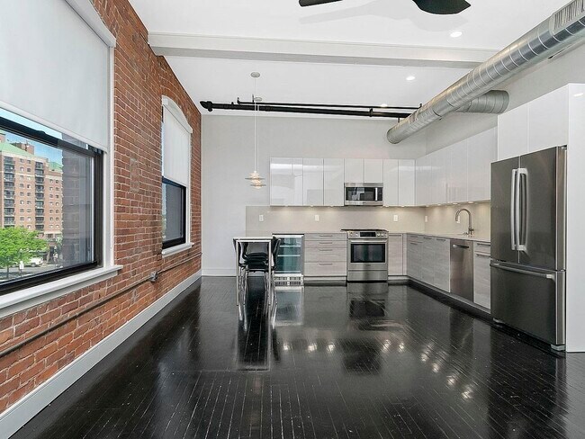 Foto del edificio - 250 Brighton Ave
