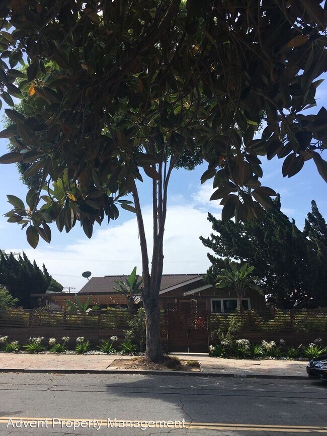 Foto del edificio - 3 br, 2 bath House - 1263 Tourmaline St