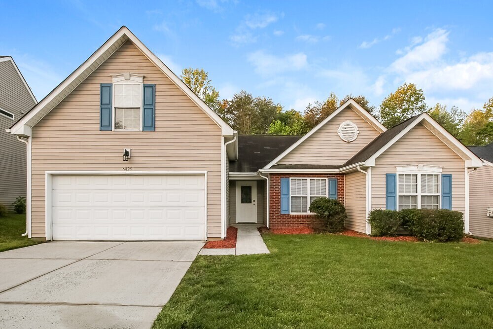 Foto principal - 6825 Goldenwillow Dr