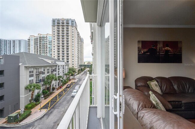 Building Photo - 700 S Harbour Island Blvd