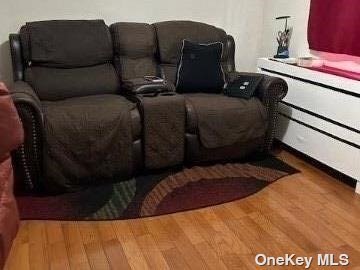 Foto del edificio - 114-14 Springfield Blvd