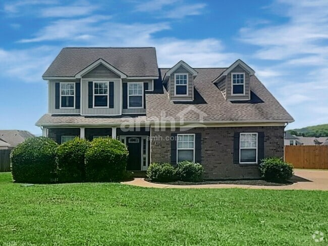 Building Photo - 1131 Longwood Dr