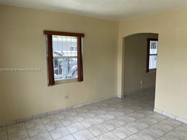 Foto del edificio - 991 E 21st St