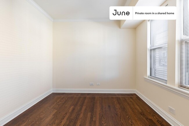 Foto del edificio - Room in Shared 4 bed/2 bath home