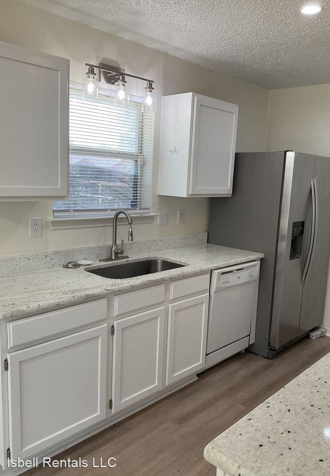 Building Photo - 3 br, 2 bath House - 1611 Julie Jacqueline...