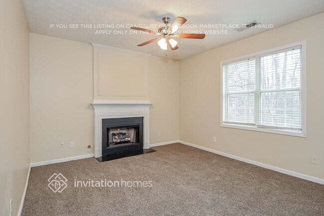 Foto del edificio - 7331 Copperbend Ct SE