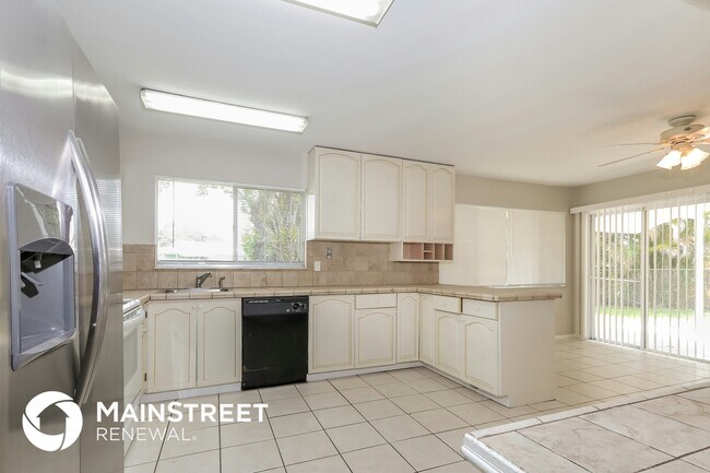 Foto del edificio - 391 SW Homeland Rd