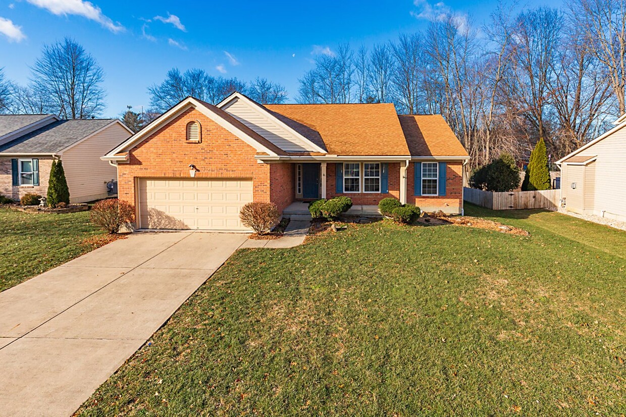 Primary Photo - Charming single-family home