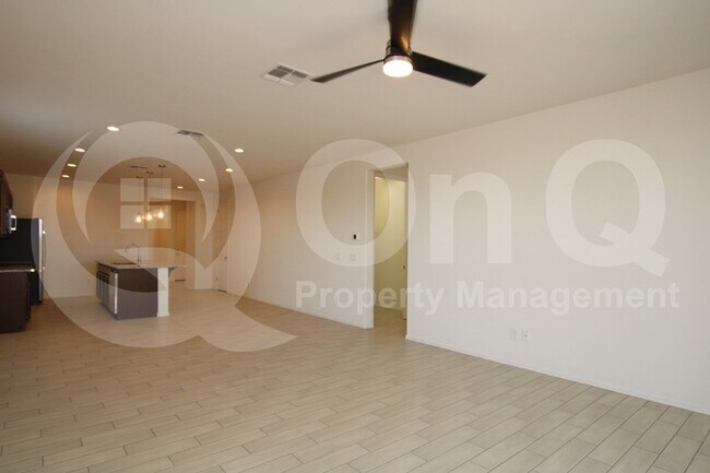 Building Photo - 2068 E Escondido Pl