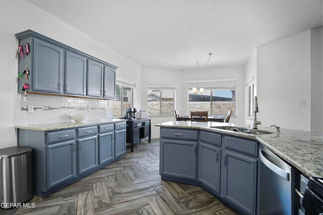 Building Photo - 12800 Tierra Alexis Dr