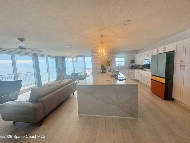 Foto del edificio - 877 N Hwy A1A