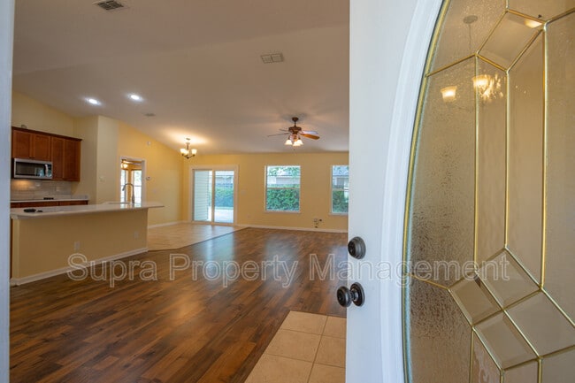 Building Photo - 12304 Waterfall Ct