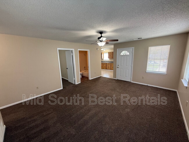 Building Photo - 3016 Crystal Ave