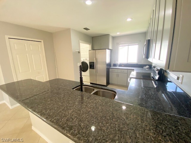 Building Photo - 14511 Pine Lily Dr
