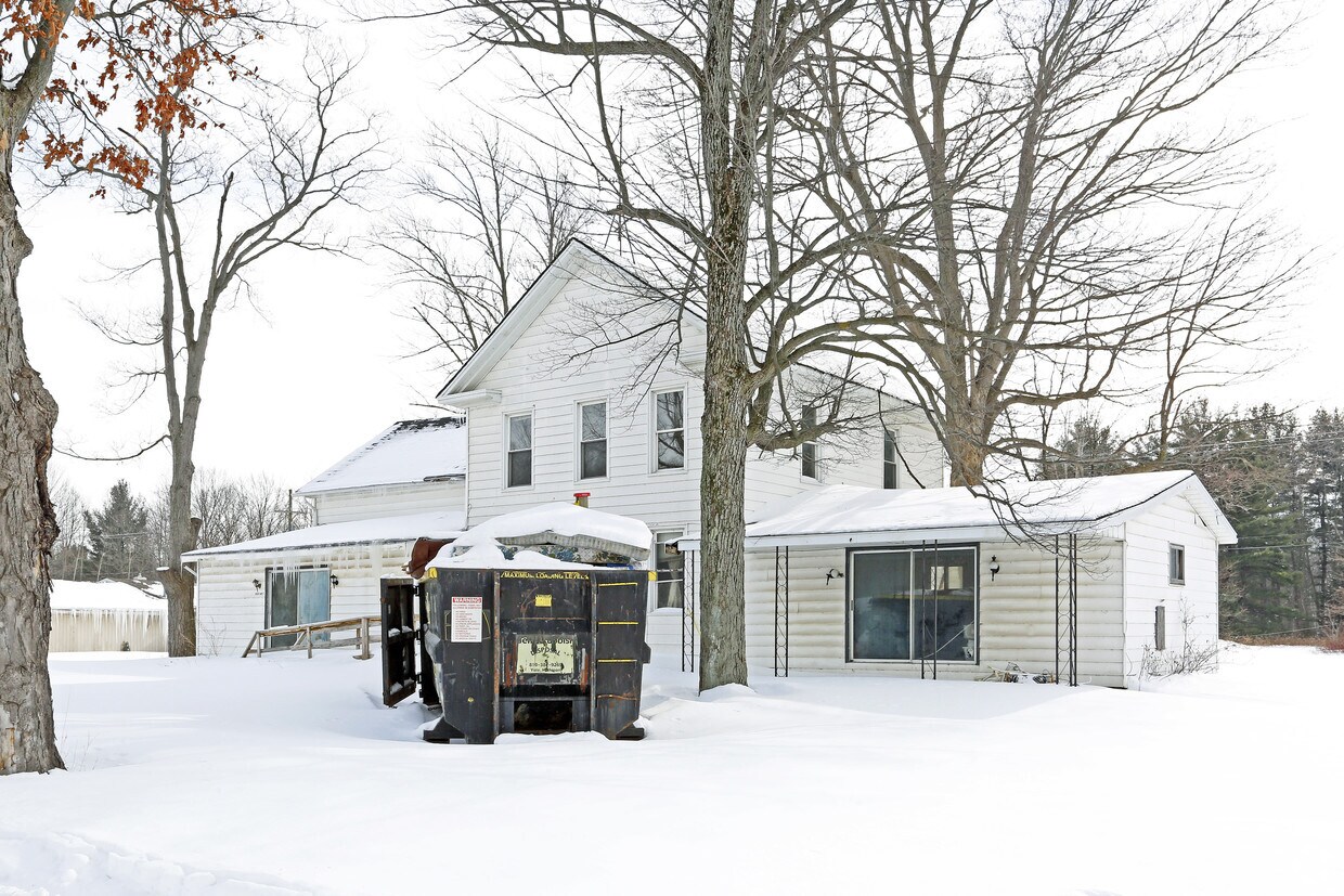 Primary Photo - 5527 Lapeer Rd